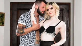 DevilsTgirls - Transsexual Girlfriend Experience 09 Ella Hollywood