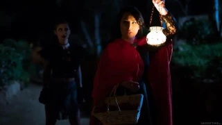 GroobyGirls - Chanel and the Wolf!